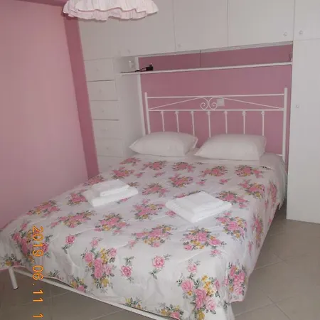 Iris דירה Apolpaina